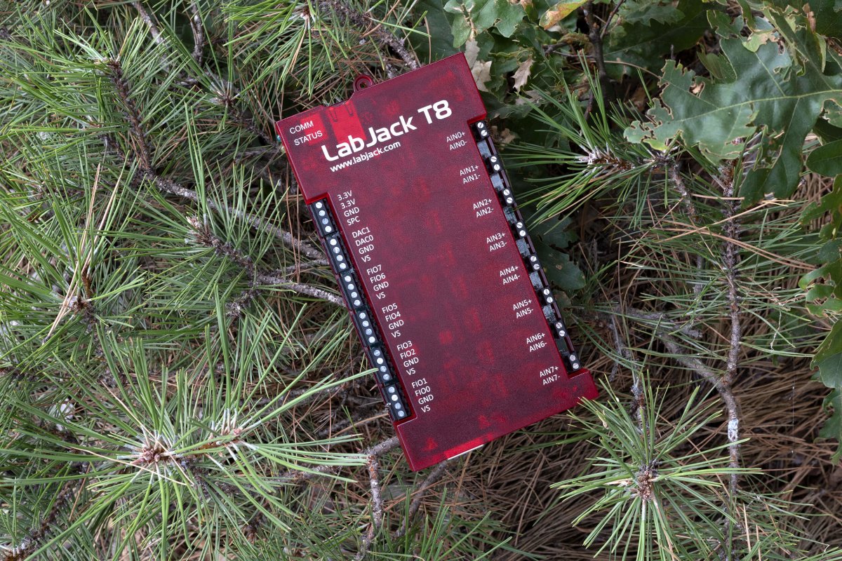 LabJack T8 | USB/Ethernet DAQ with Isolated, Simultaneous 24-bit Inputs