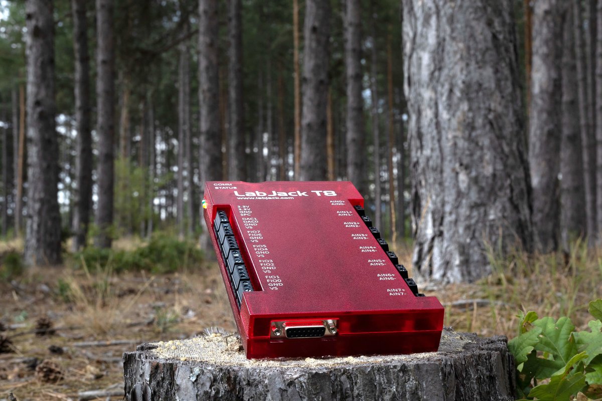 Labjack 105 LabJack T8 | USB/Ethernet DAQ with Isolated, Simultaneous 24-bit Inputs
